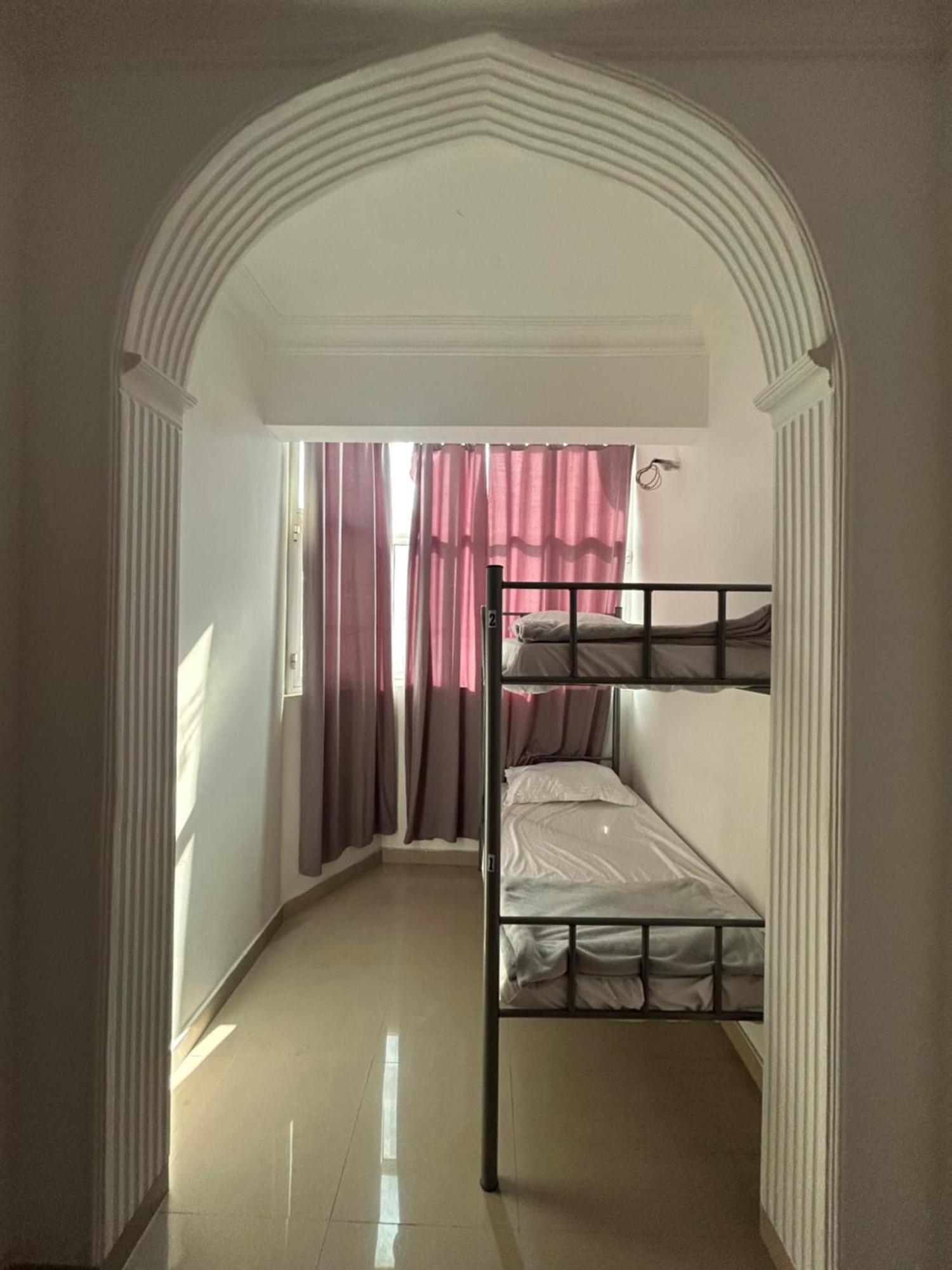 Basil Hostel Маскат Экстерьер фото